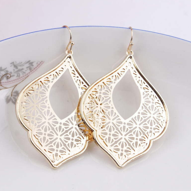 Metal Hollow-Out Drop-shaped Pendant Simple Earrings