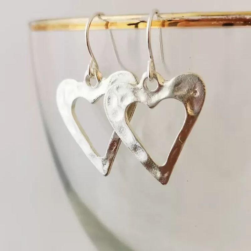 Metallic Hollow-Out Heart-shaped Smart Earrings