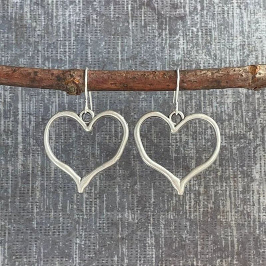 Metallic Hollow-Out Heart-shaped Urban Earrings