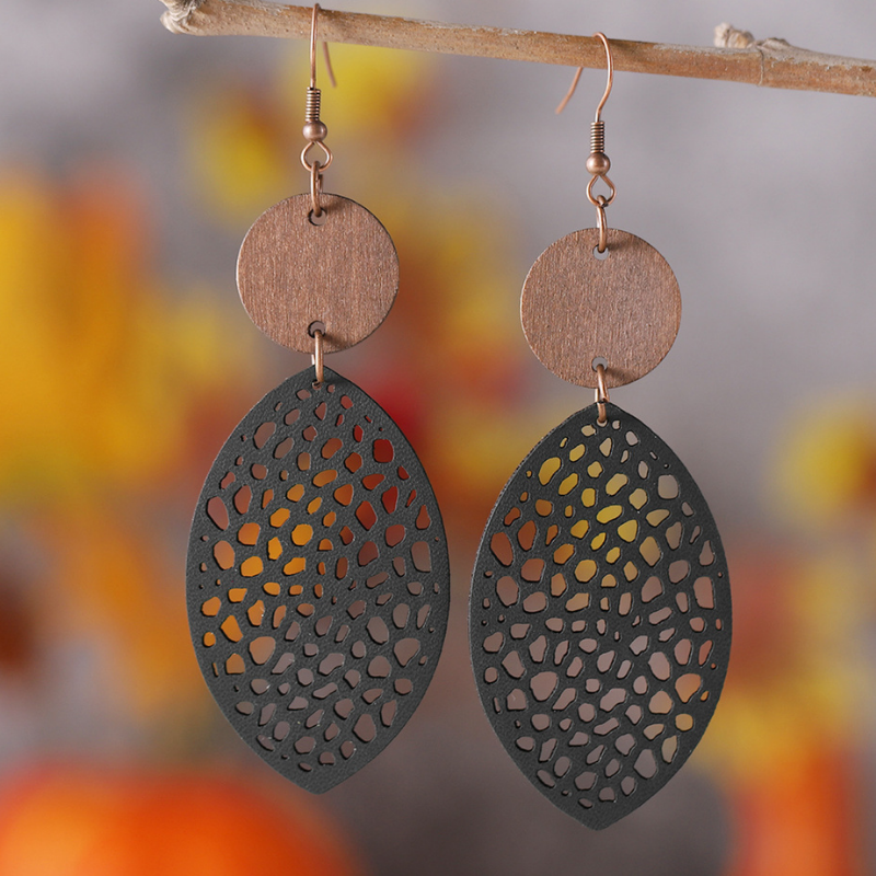 Oval Wooden Cutout Pendant Elegant Earrings