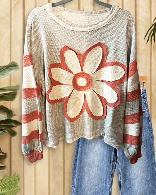 Color Block Patchwork Flower Applique On-trend Sweatshirt
