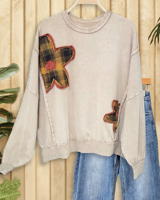 Flower Applique Cozy Round Neck Sweatshirt