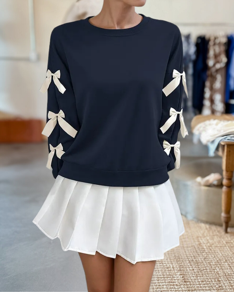 Hit Color Bow Decor Rocking Sweatshirt