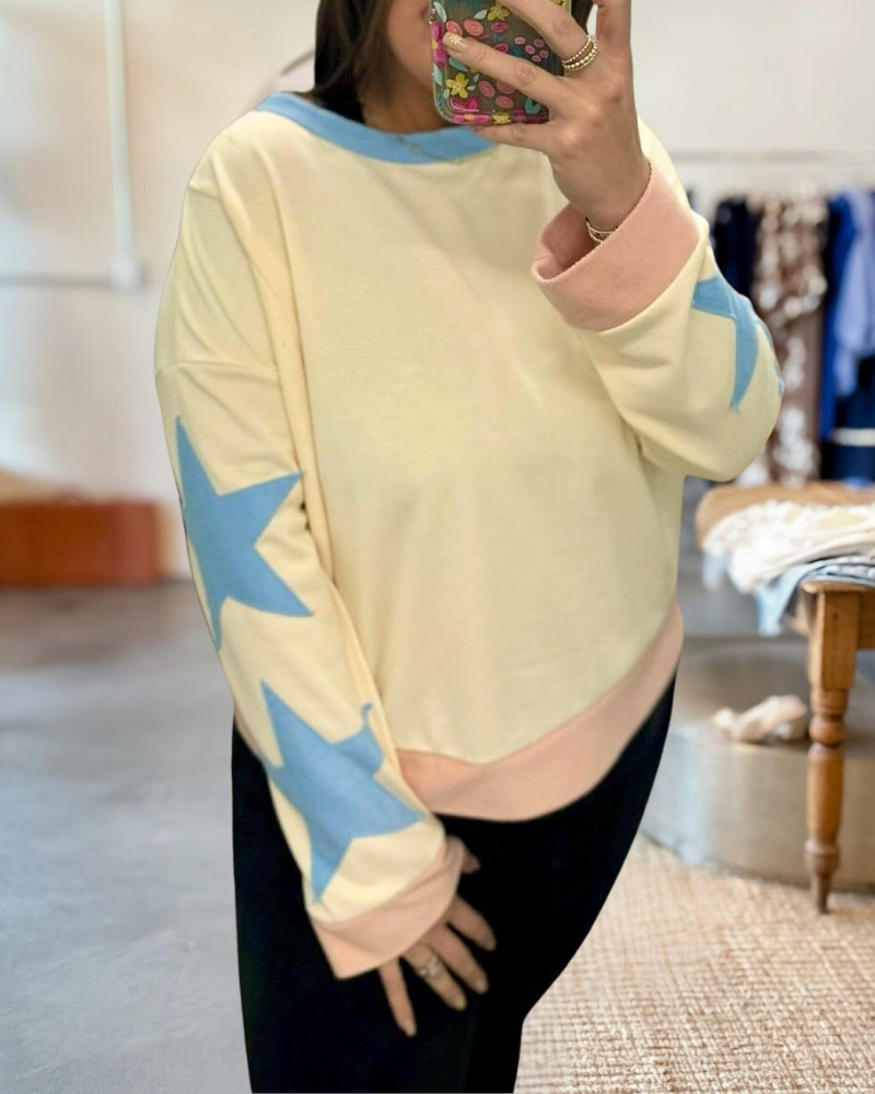 Color Block Star Applique Relaxed Knitted Sweatshirt